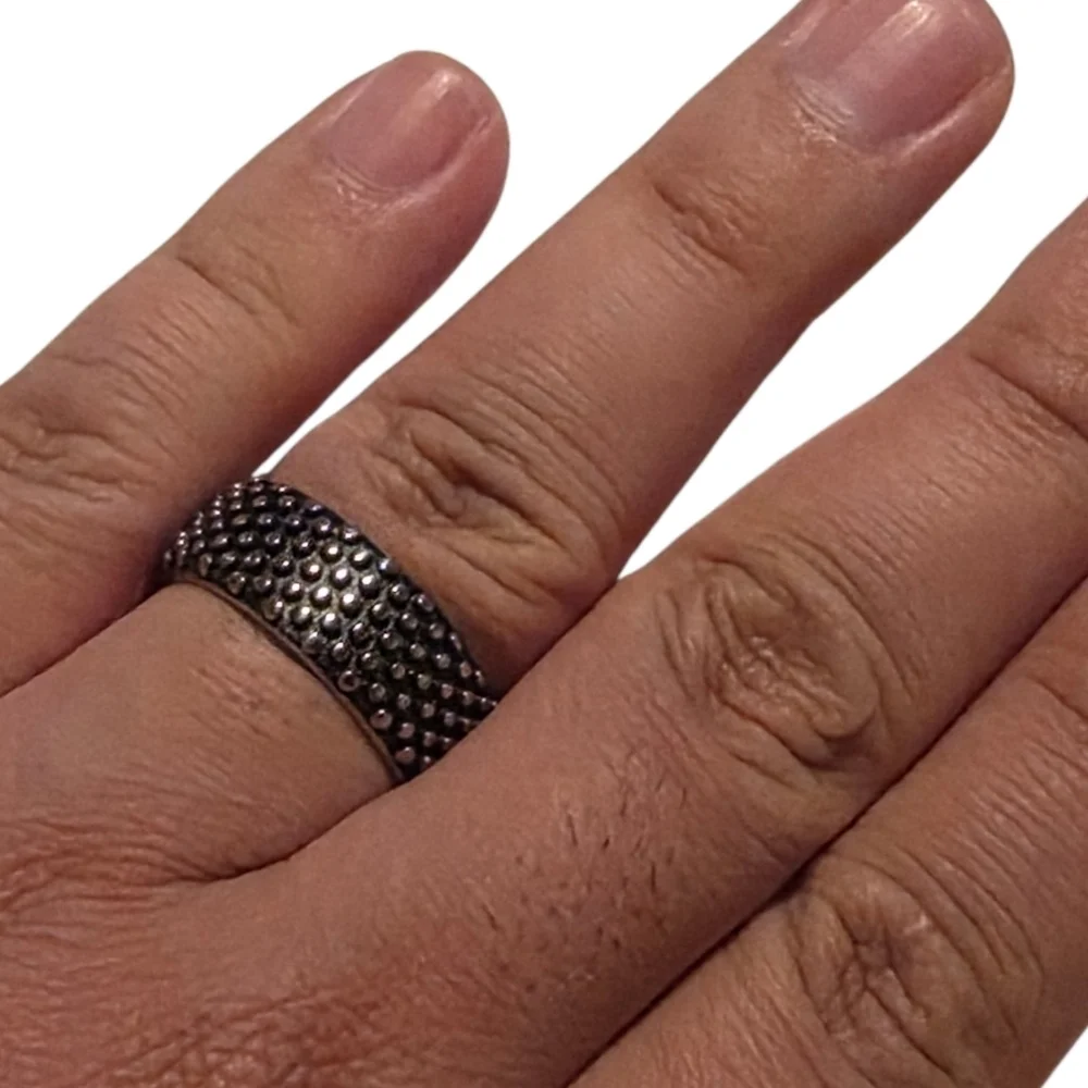 New Stainless Steel Textured Ring Size 12